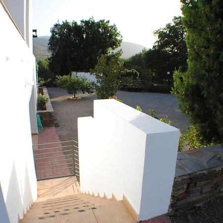 El Domingo En El Valle Fondón Chambre photo